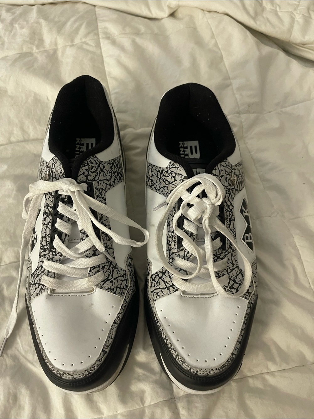 LNWOT British Knights Black & White Athletic Sneakers  - Sz 11
